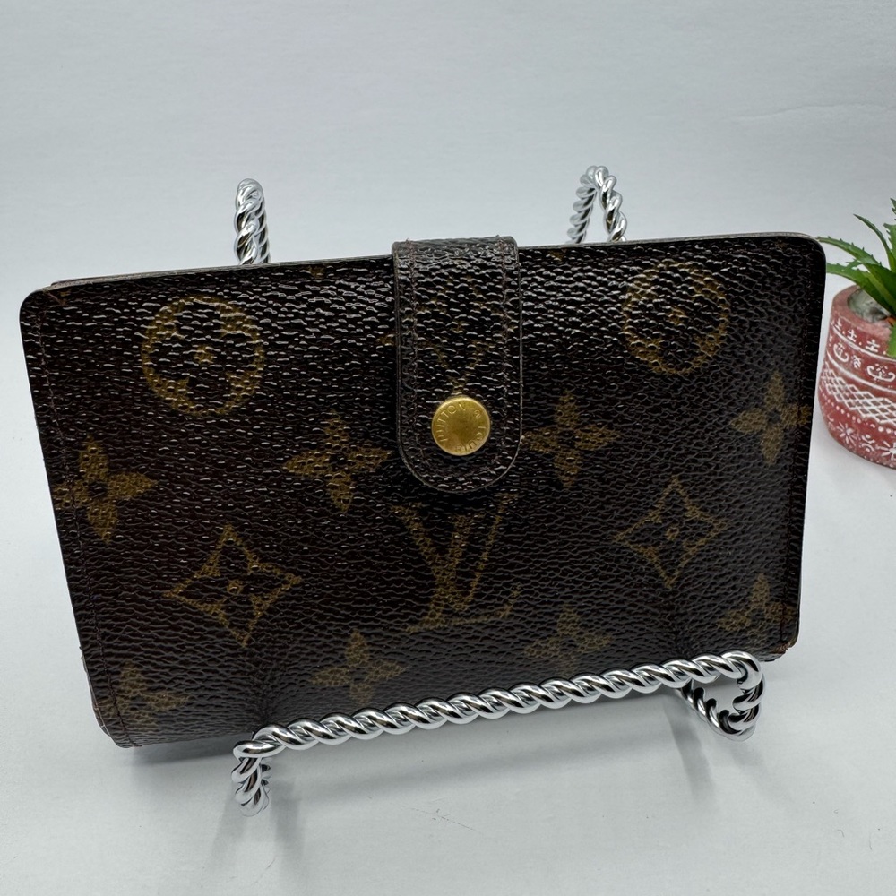 Authentic Louis Vuitton Monogram Porte Kisslock Bifold Wallet